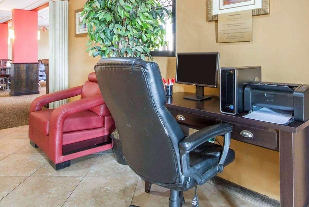 Hotel Wingate By Wyndham Sheboygan Facilidades foto